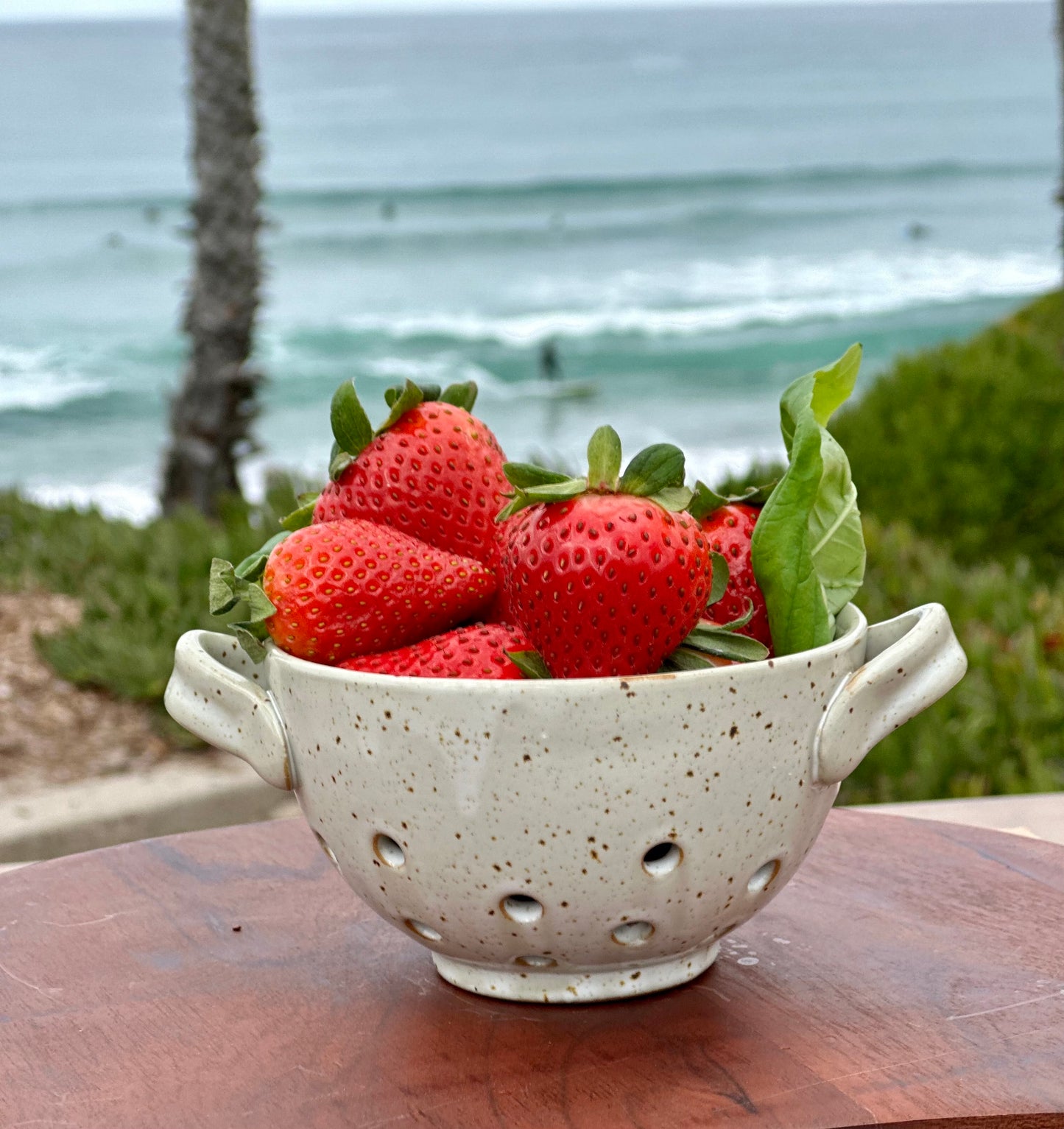 Berry Bowl Stoneware with Handles hand glazed / colander